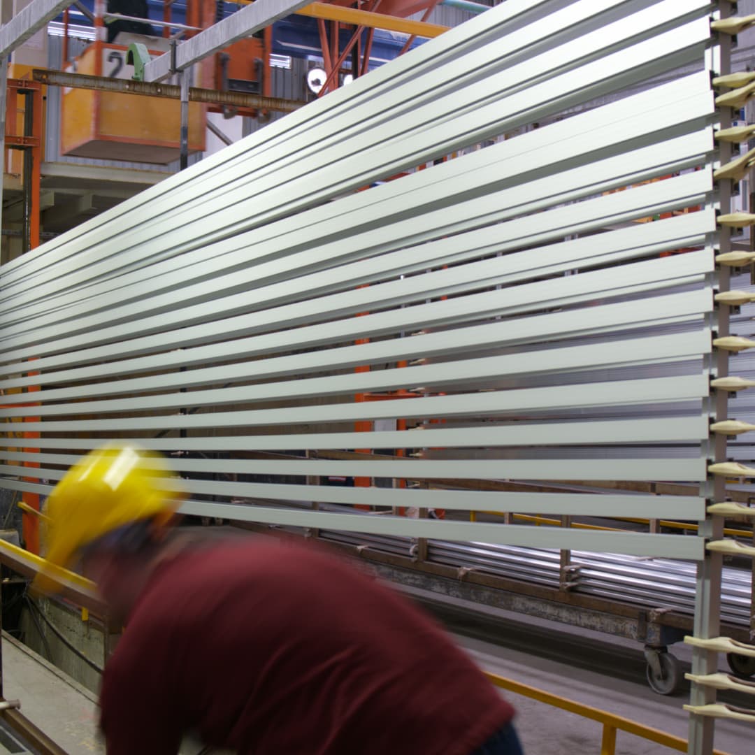 Anodizing treatment facility for aluminum